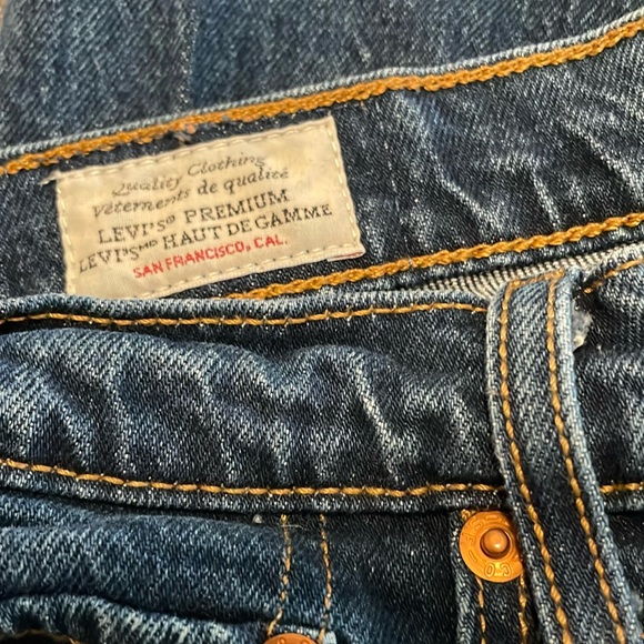 Levi's Women's Wedgie Icon Fit Jeans - Picture 7 of 11